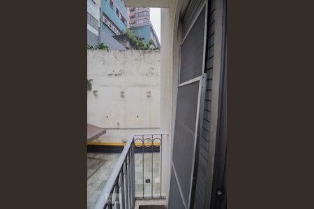 Apartamento à venda com 60m², 2 quartos e 1 vaga Apartamento à venda com 60m², 2 quartos e 1 vagaDormitório 1 - Sacada