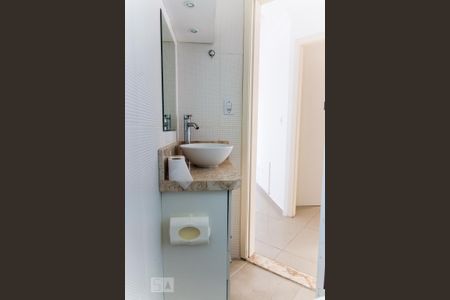 Apartamento para alugar com 50m², 2 quartos e 2 vagasBanheiro