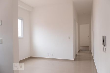 Sala de apartamento para alugar com 2 quartos, 50m² em Vila Eldizia, Santo André