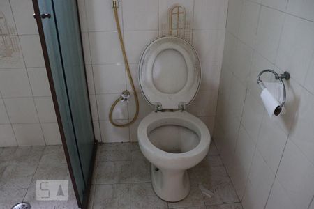 Casa à venda com 250m², 6 quartos e 3 vagasBanheiro 1