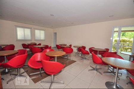 Apartamento para alugar com 65m², 2 quartos e 1 vaga Apartamento para alugar com 65m², 2 quartos e 1 vagaÁrea Comum