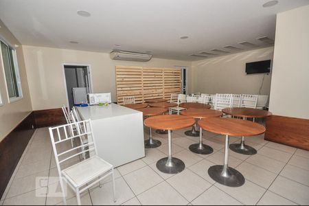 Apartamento para alugar com 65m², 2 quartos e 1 vaga Apartamento para alugar com 65m², 2 quartos e 1 vagaÁrea Comum