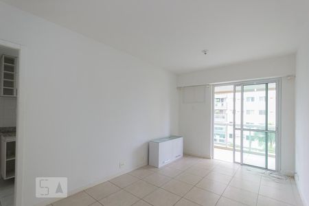 Apartamento para alugar com 65m², 2 quartos e 1 vaga Apartamento para alugar com 65m², 2 quartos e 1 vagaSala