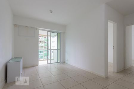 Apartamento para alugar com 65m², 2 quartos e 1 vaga Apartamento para alugar com 65m², 2 quartos e 1 vagaSala