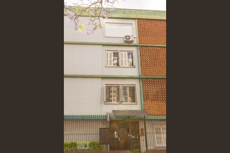 Apartamento para alugar com 69m², 2 quartos e sem vaga Apartamento para alugar com 69m², 2 quartos e sem vagaFachada