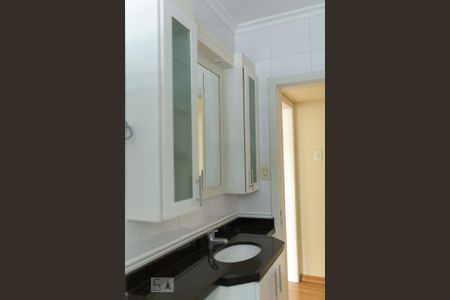 Apartamento para alugar com 69m², 2 quartos e sem vaga Apartamento para alugar com 69m², 2 quartos e sem vagaBanheiro