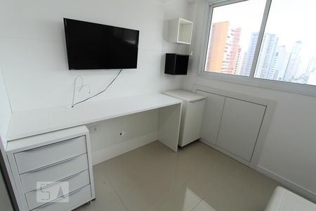 Office de apartamento para alugar com 1 quarto, 33m² em Centro, Curitiba