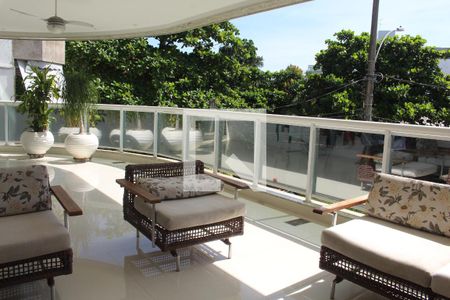 Apartamento para alugar com 160m², 3 quartos e 3 vagasVaranda gourmet