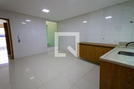 Casa à venda com 136m², 3 quartos e 5 vagasCozinha