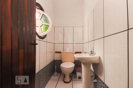 Casa à venda com 450m², 6 quartos e 5 vagasBanheiro de serviço casa 2