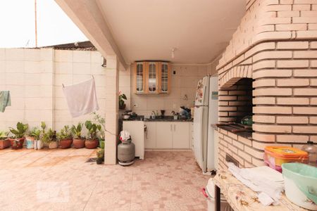 Casa à venda com 450m², 6 quartos e 5 vagasChurrasqueira