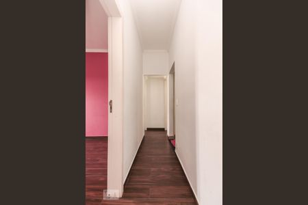 Casa à venda com 450m², 6 quartos e 5 vagasCorredor