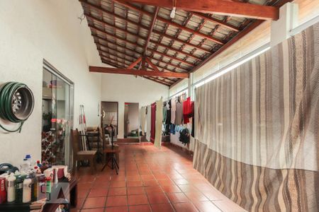 Casa à venda com 450m², 6 quartos e 5 vagasQuintal casa 2