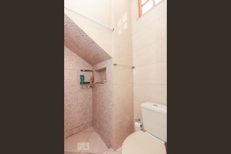 Casa à venda com 450m², 6 quartos e 5 vagasBanheiro de serviço
