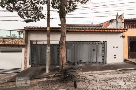 Casa à venda com 450m², 6 quartos e 5 vagasFachada