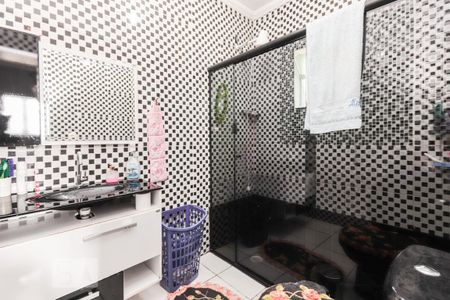 Casa à venda com 450m², 6 quartos e 5 vagasBanheiro suíte