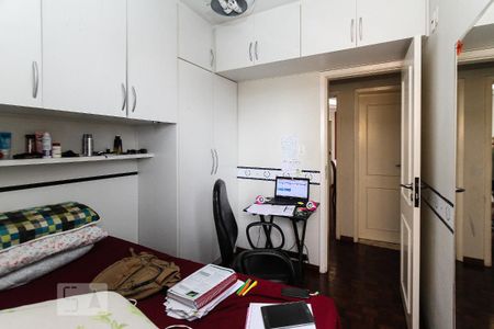 Apartamento à venda com 87m², 3 quartos e 1 vagaQuarto 02