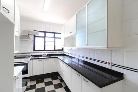 Apartamento à venda com 117m², 3 quartos e 3 vagasCozinha