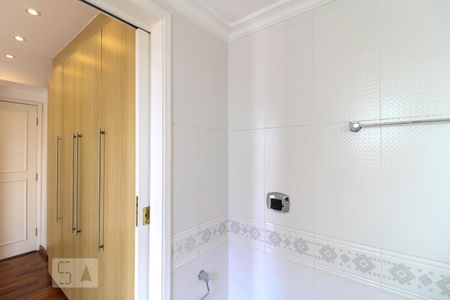 Apartamento à venda com 117m², 3 quartos e 3 vagasBanheiro da Suíte