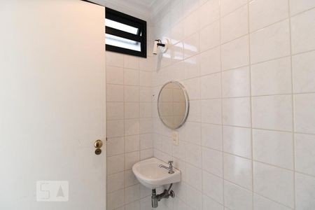 Apartamento à venda com 117m², 3 quartos e 3 vagasBanheiro de Serviço