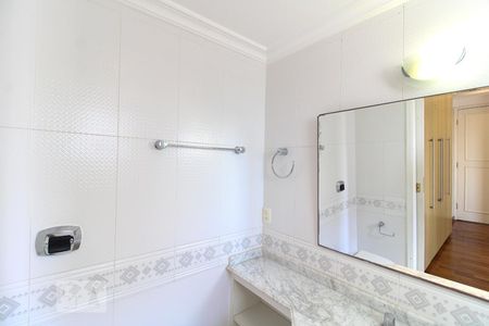 Apartamento à venda com 117m², 3 quartos e 3 vagasBanheiro da Suíte