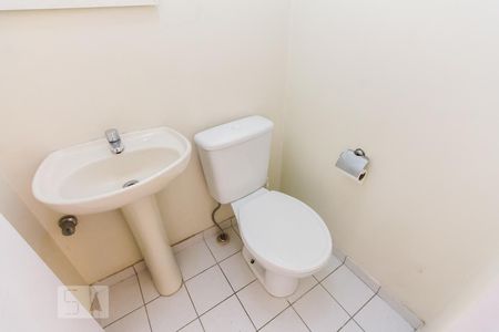 Lavabo de apartamento para alugar com 2 quartos, 47m² em Perdizes, São Paulo