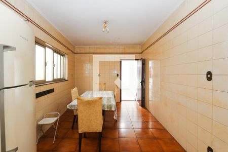 Casa à venda com 470m², 3 quartos e 2 vagas Casa à venda com 470m², 3 quartos e 2 vagascozinha