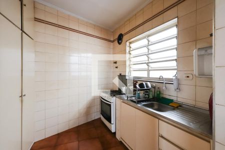 Casa à venda com 470m², 3 quartos e 2 vagas Casa à venda com 470m², 3 quartos e 2 vagascozinha