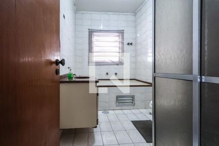 Casa à venda com 470m², 3 quartos e 2 vagas Casa à venda com 470m², 3 quartos e 2 vagasbanheiro social