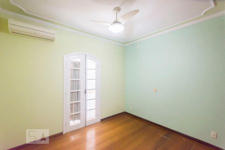 Casa à venda com 320m², 4 quartos e 3 vagasQuarto 02