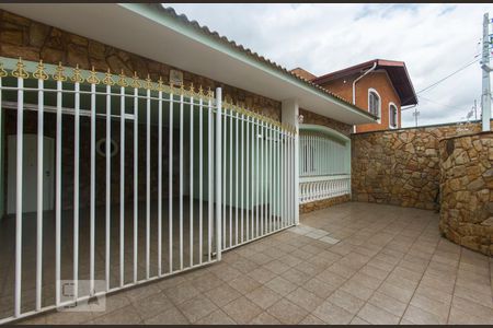 Casa à venda com 320m², 4 quartos e 3 vagasFachada