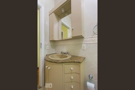 Casa à venda com 320m², 4 quartos e 3 vagasBanheiro