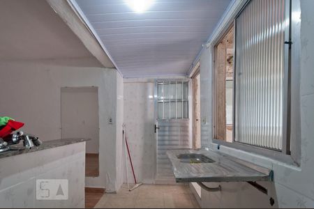 Cozinha de kitnet/studio para alugar com 1 quarto, 20m² em Itaquera, São Paulo