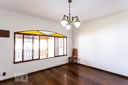 Sala de casa para alugar com 3 quartos, 284m² em Umuarama, Osasco