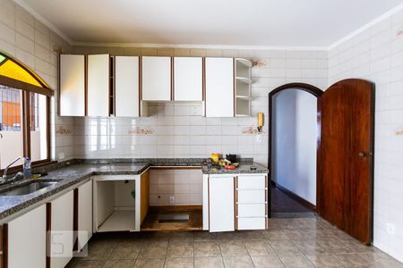 Casa para alugar com 284m², 3 quartos e 3 vagas Casa para alugar com 284m², 3 quartos e 3 vagasCozinha