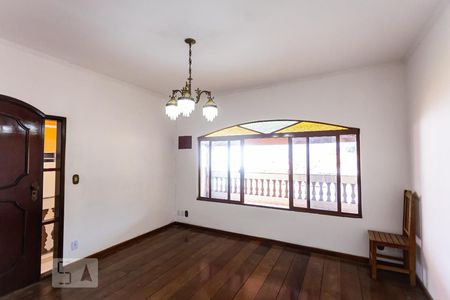 Sala de casa para alugar com 3 quartos, 284m² em Umuarama, Osasco