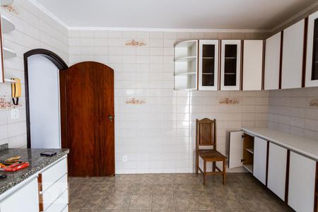 Casa para alugar com 284m², 3 quartos e 3 vagas Casa para alugar com 284m², 3 quartos e 3 vagasCozinha
