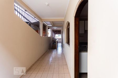 Casa para alugar com 284m², 3 quartos e 3 vagas Casa para alugar com 284m², 3 quartos e 3 vagasCorredor