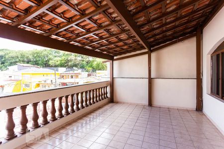 Varanda de casa para alugar com 3 quartos, 284m² em Umuarama, Osasco
