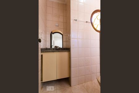 Casa para alugar com 284m², 3 quartos e 3 vagas Casa para alugar com 284m², 3 quartos e 3 vagasBanheiro