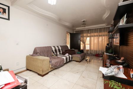 Sala de casa à venda com 4 quartos, 195m² em Jardim Triana, São Paulo