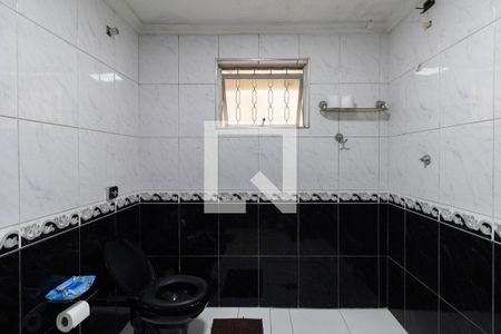 Casa à venda com 195m², 4 quartos e 2 vagasBanheiro 2