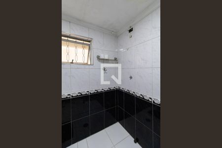 Casa à venda com 195m², 4 quartos e 2 vagasBanheiro 2