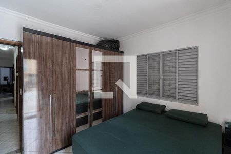 Casa à venda com 195m², 4 quartos e 2 vagasQuarto 4