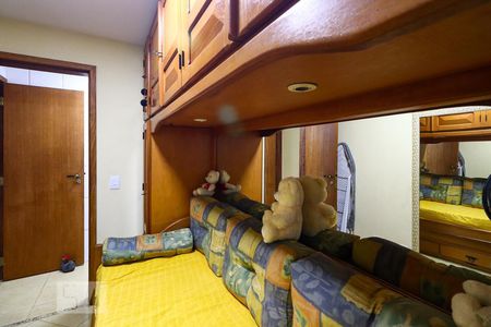 Apartamento à venda com 130m², 4 quartos e 3 vagasQuarto 3