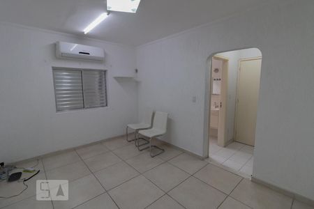 Casa à venda com 172m², 3 quartos e 2 vagas Casa à venda com 172m², 3 quartos e 2 vagasSuíte