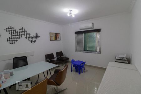 Casa à venda com 172m², 3 quartos e 2 vagas Casa à venda com 172m², 3 quartos e 2 vagasSuíte 1