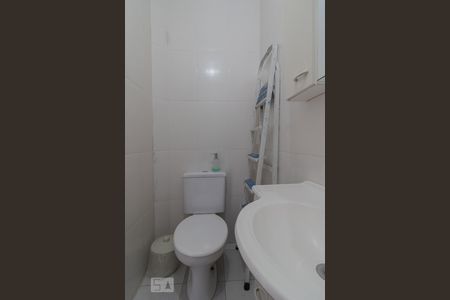 Casa à venda com 172m², 3 quartos e 2 vagas Casa à venda com 172m², 3 quartos e 2 vagasÁrea de Serviço