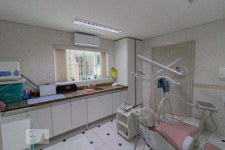 Casa à venda com 172m², 3 quartos e 2 vagas Casa à venda com 172m², 3 quartos e 2 vagasCozinha