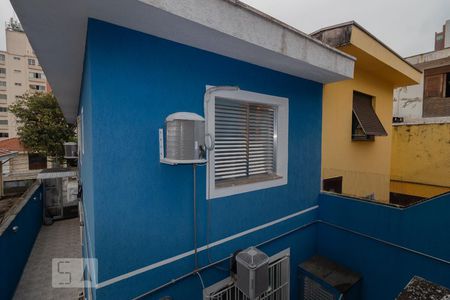 Casa à venda com 172m², 3 quartos e 2 vagas Casa à venda com 172m², 3 quartos e 2 vagasFachada fundos